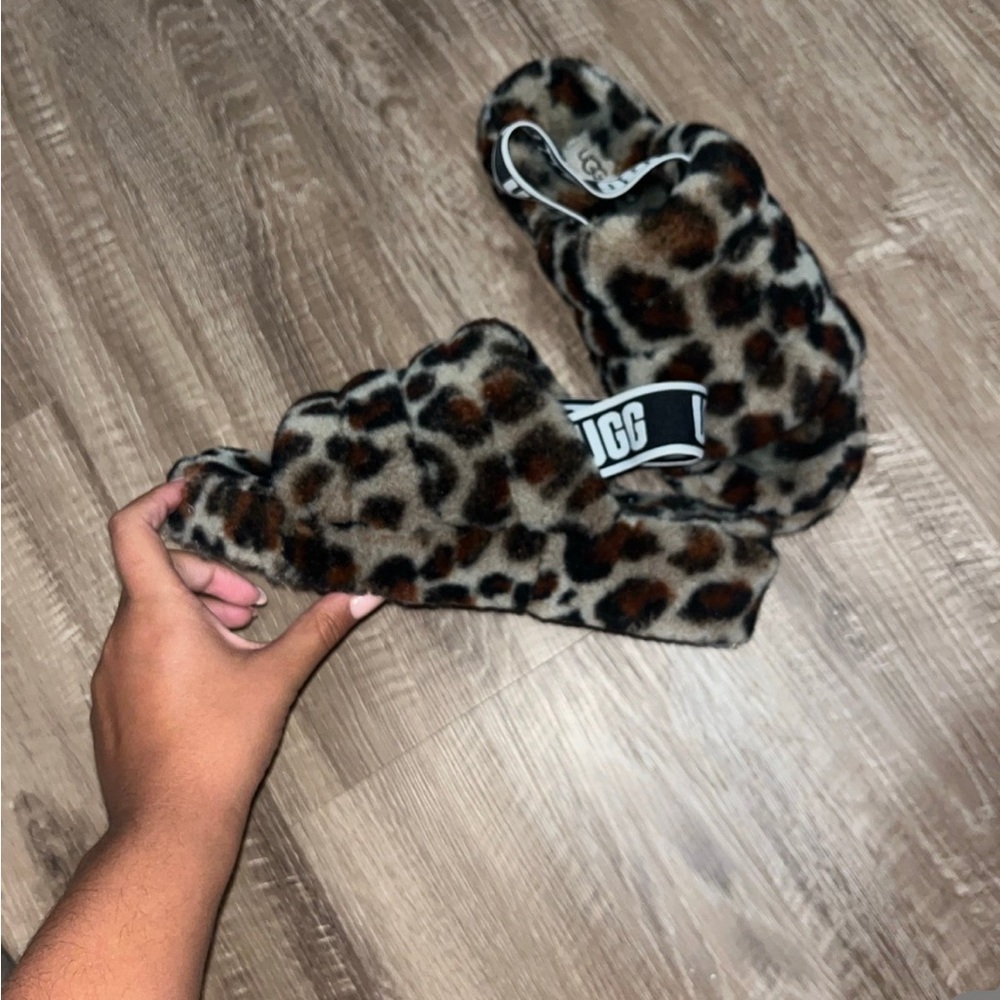 Women’s UGG slippers